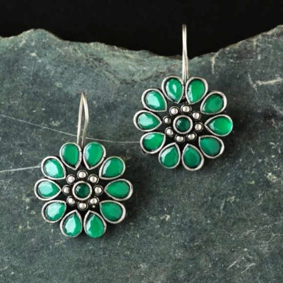 NIKETAM Jewelry - EARRINGS